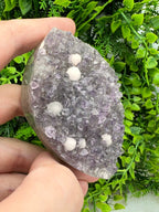 Amethist met Calciet balletjes ellips by KEY LIME STORE