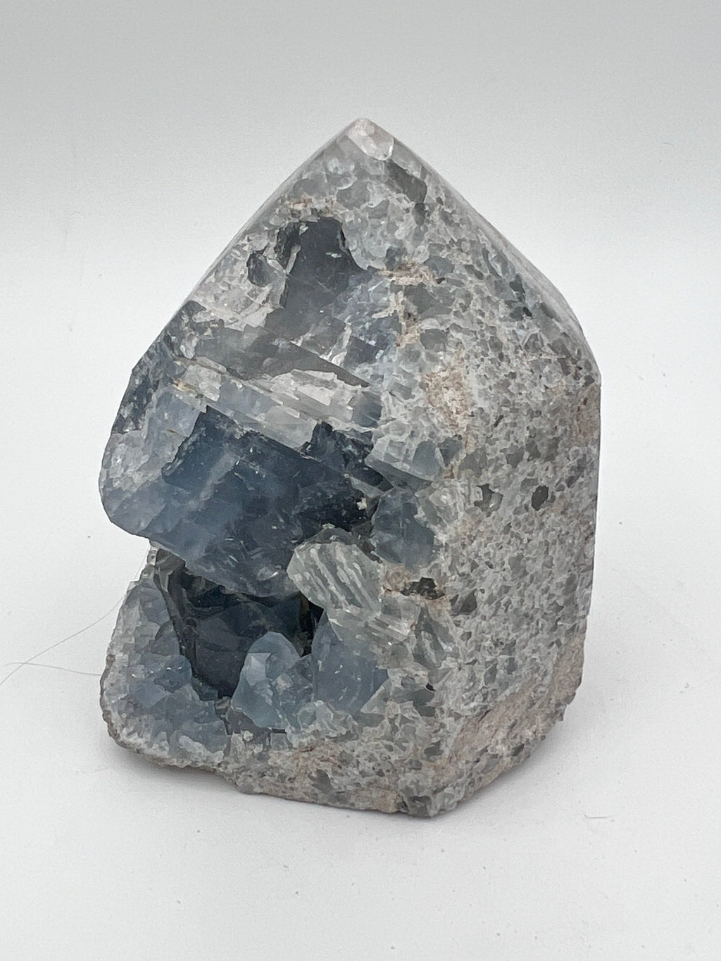 Celestien-Cluster, Spitzenschliff, Basis 0,827 kg von KEY LIME STORE