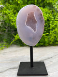 Agaat geode op standaard (14 cm)