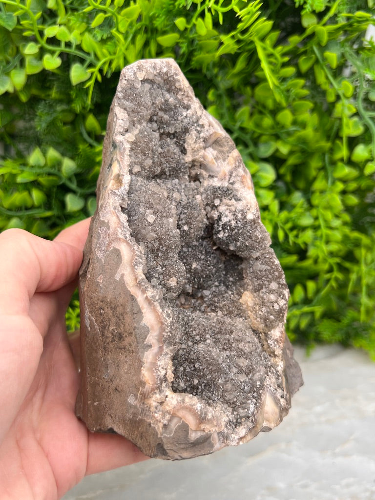 Amethist cluster cut base