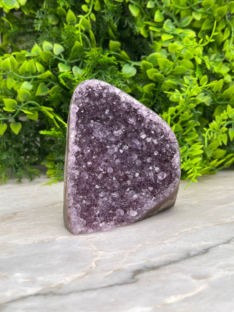 Amethist cluster cut base
