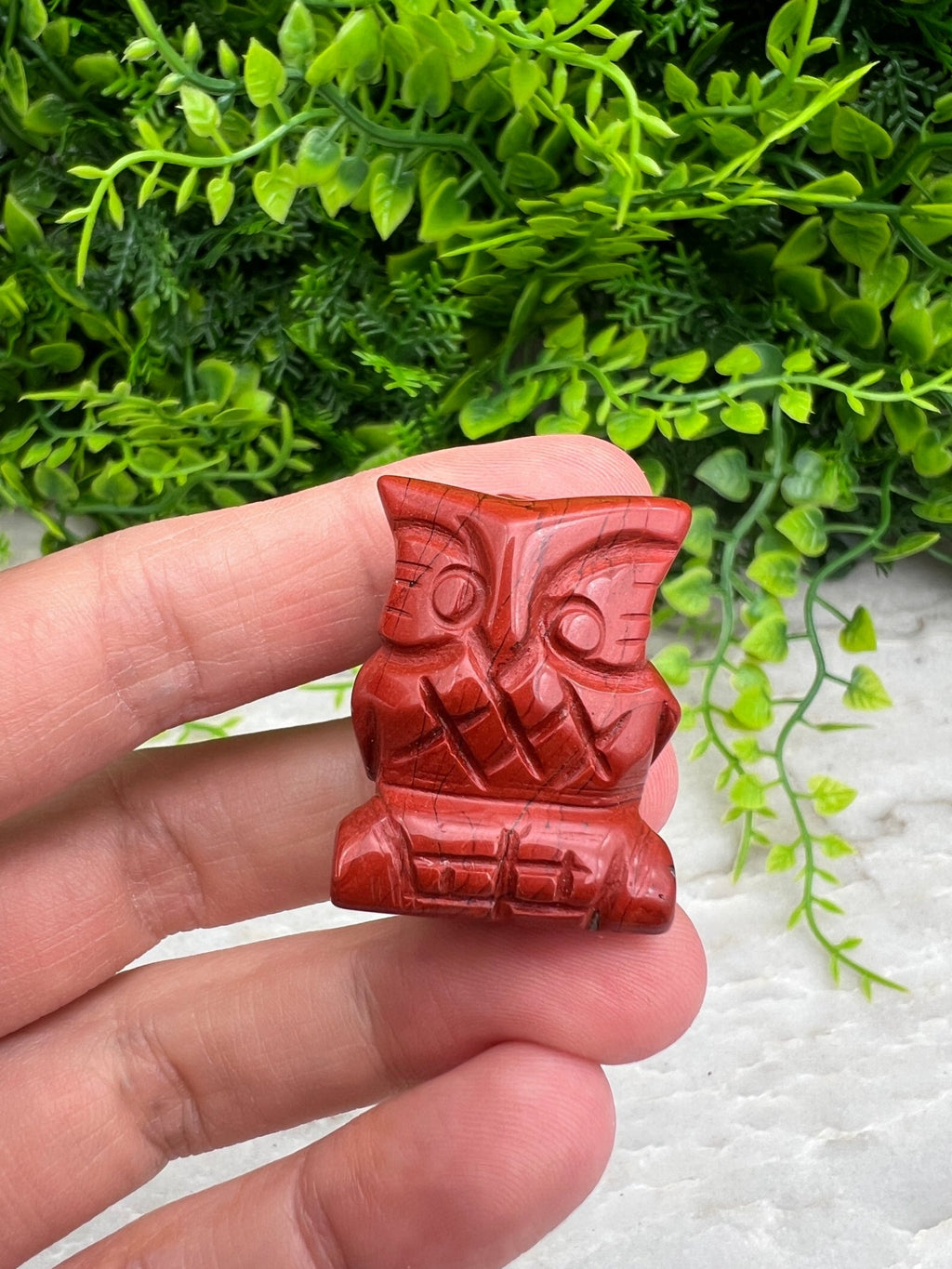 Rote Jaspis-Eule (3 cm) von KEY LIME STORE