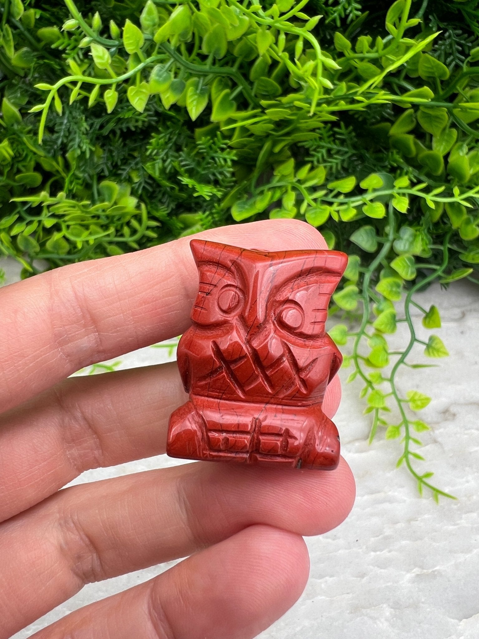 Rote Jaspis-Eule (3 cm) von KEY LIME STORE