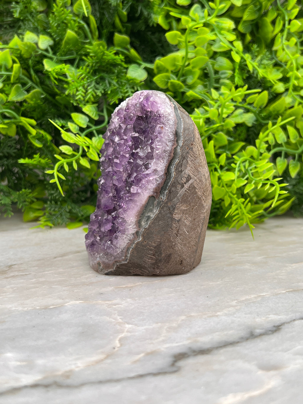 Amethist cluster cut base