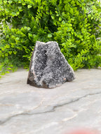 Amethist cluster cut base