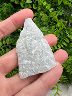 Aquamarijn ruw (6 cm) by KEY LIME STORE