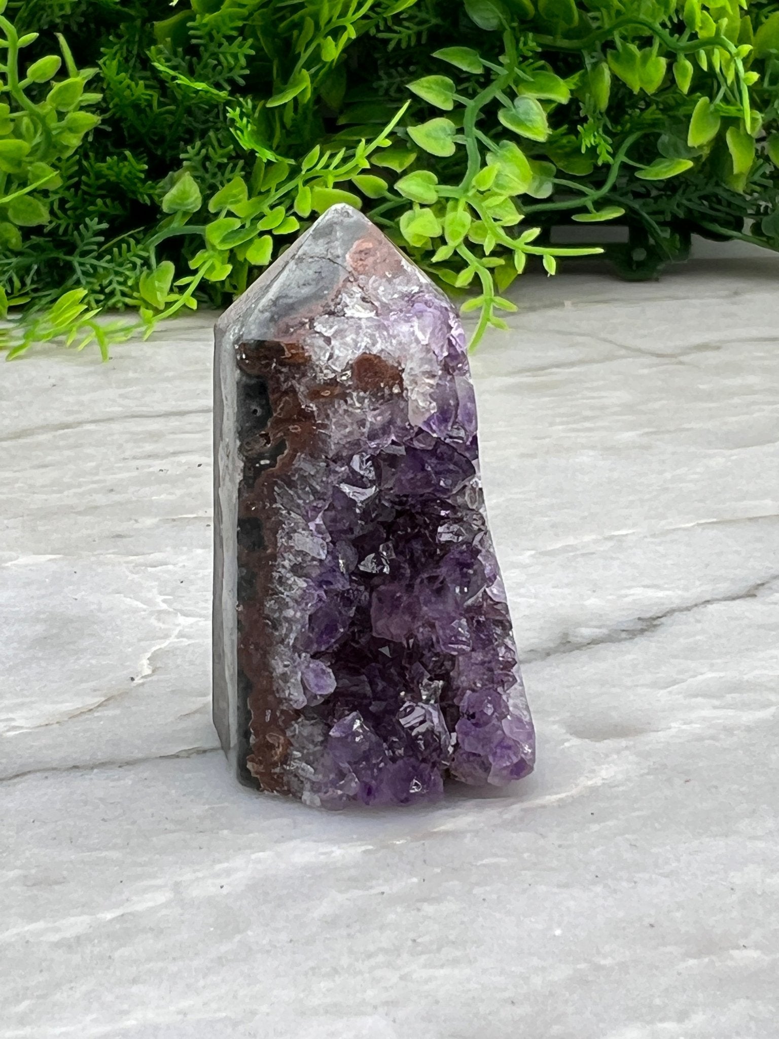Amethyst-Cluster-Turm (5 cm) von KEY LIME STORE