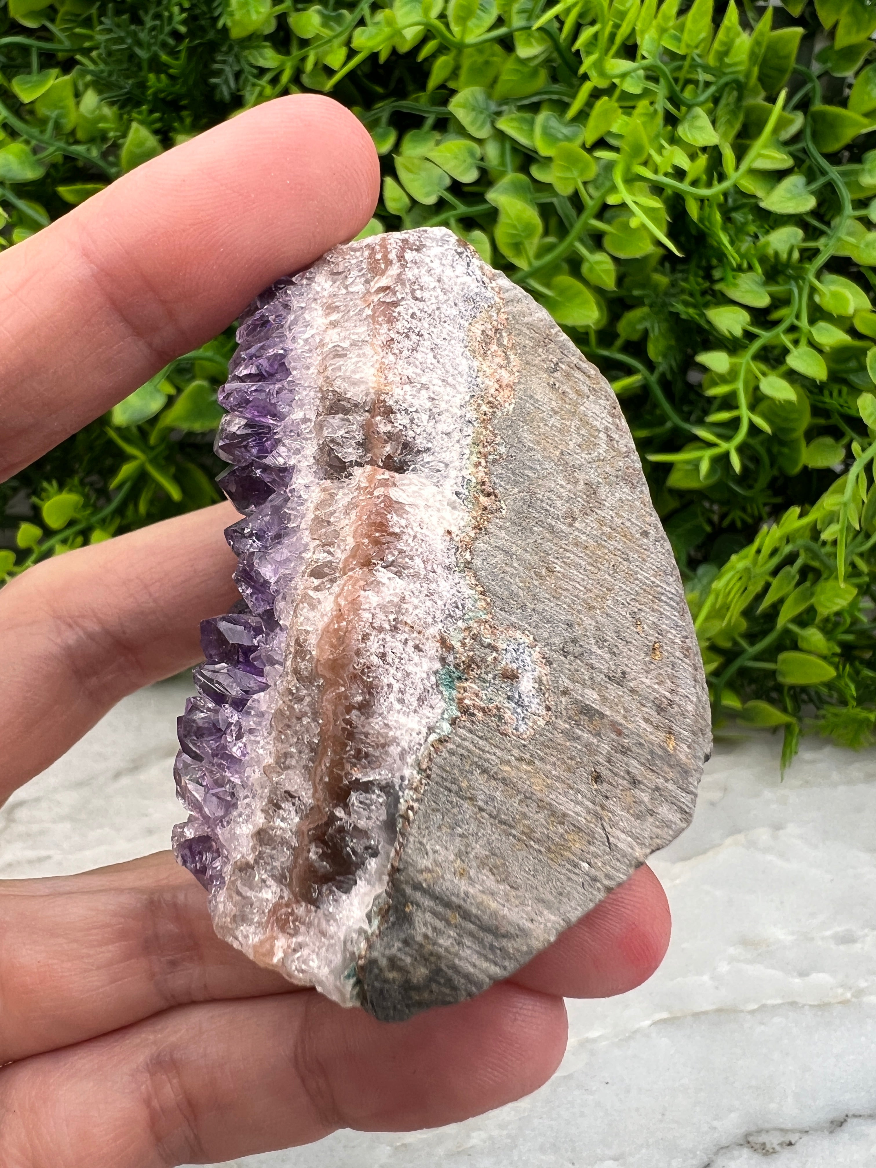 Amethist cluster cut base