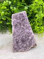 Amethist cluster cut base