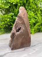 Amethist cluster cut base