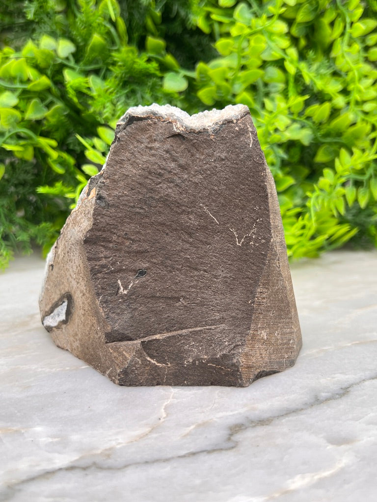 Amethist cluster cut base