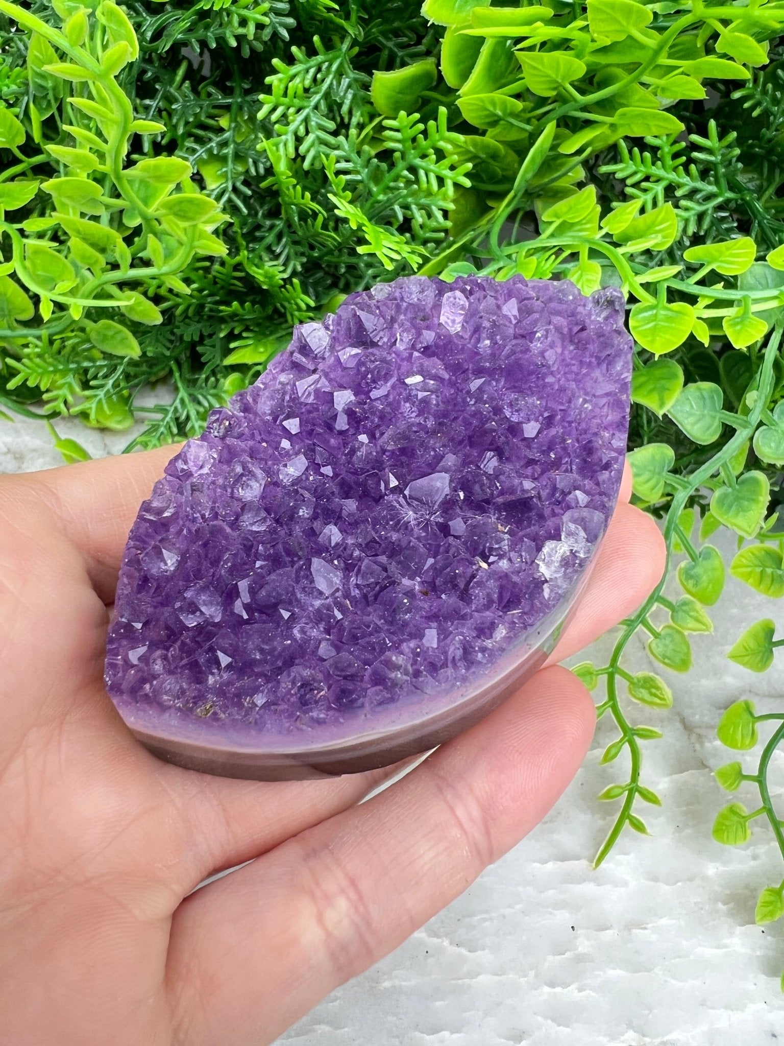 Amethyst und Achat, elliptisch, rundum poliert (7 cm) von KEY LIME STORE