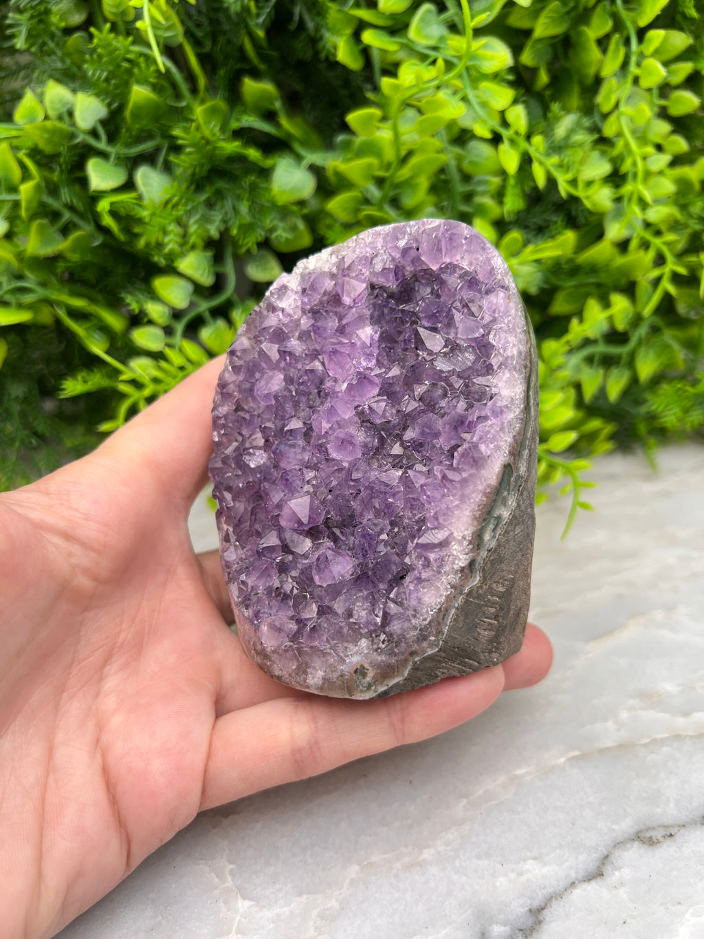 Amethist cluster cut base
