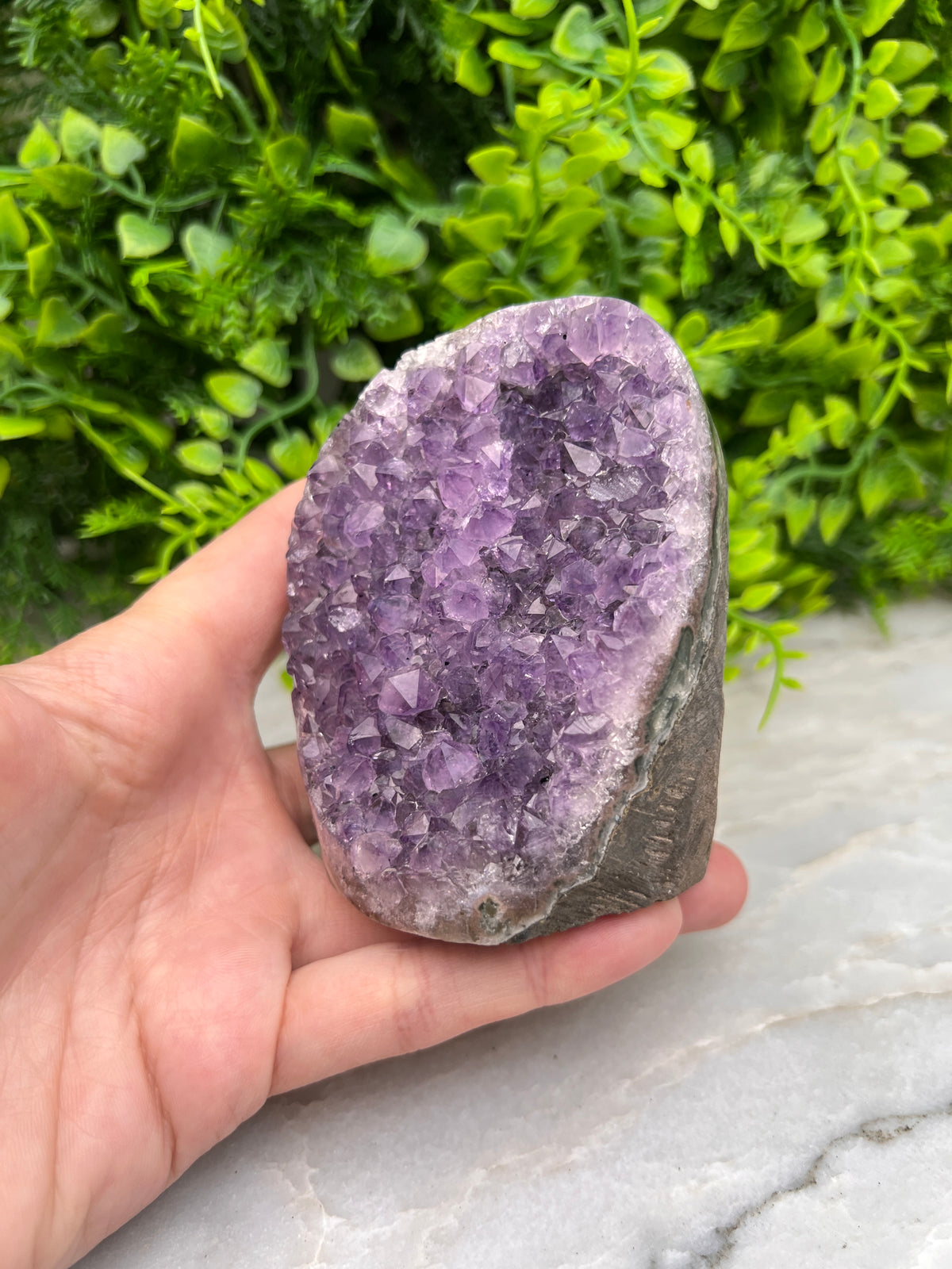 Amethist cluster cut base