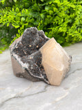 Grijze Amethist met Calciet cut base by KEY LIME STORE