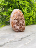 Citrien op Bergkristal cut base by KEY LIME STORE