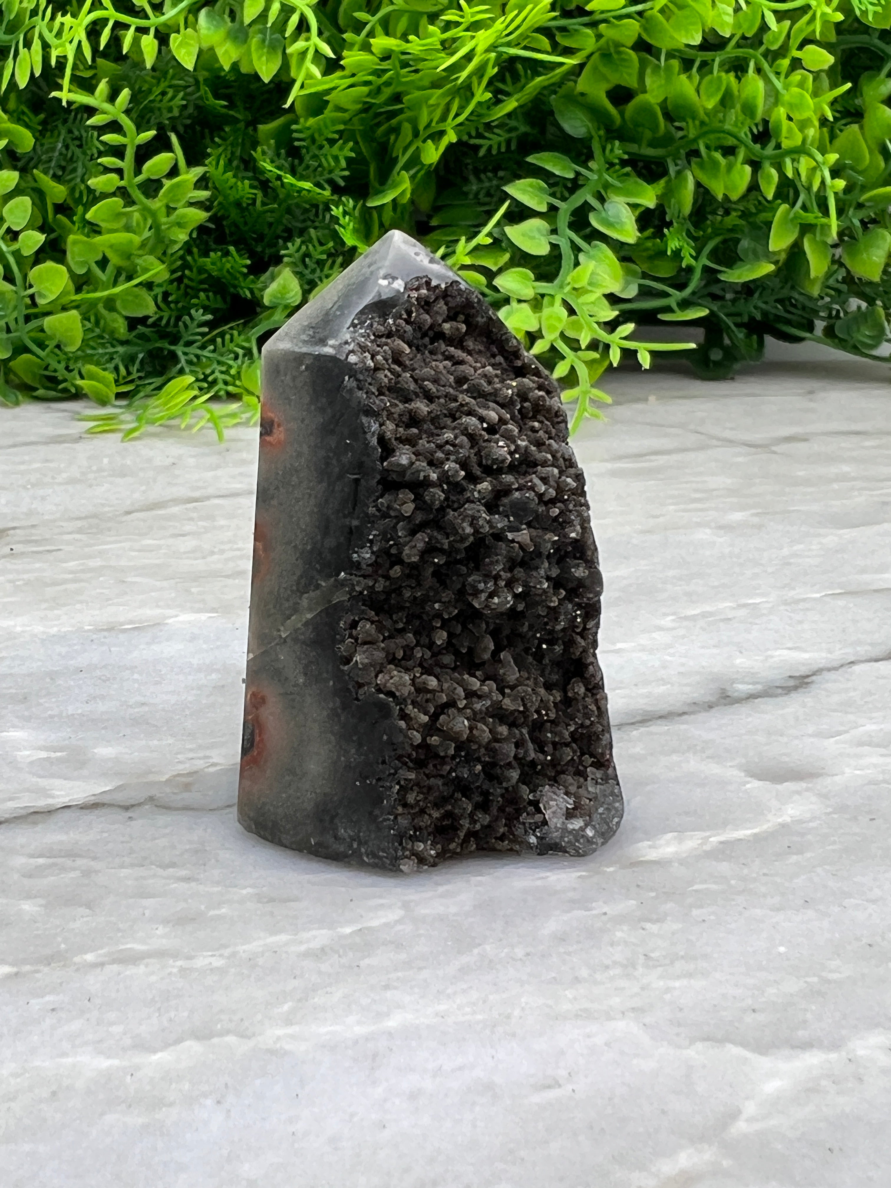 Tour en améthyste foncée (5 cm)