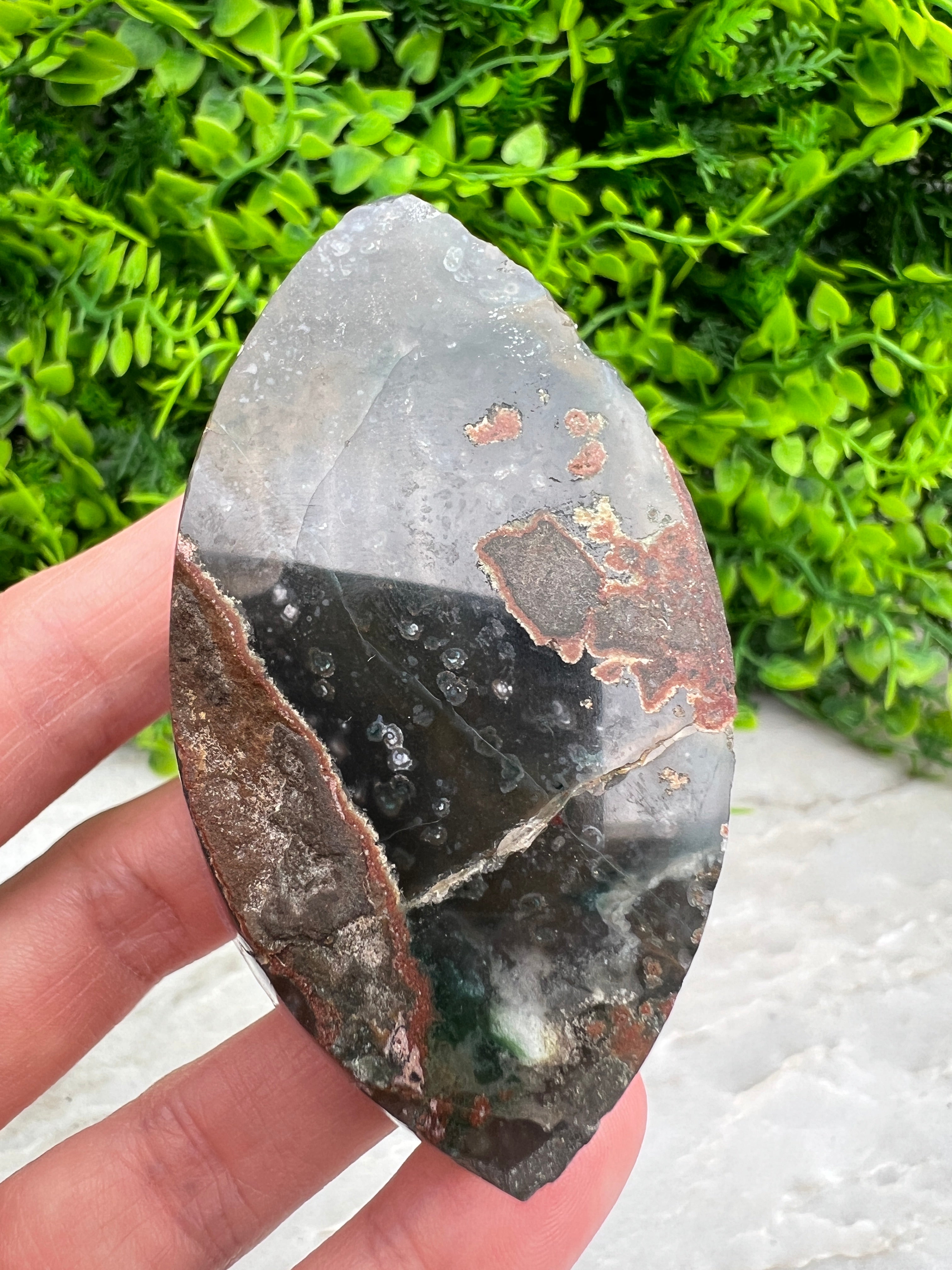 Amethist cluster ellips gepolijst (6 cm)