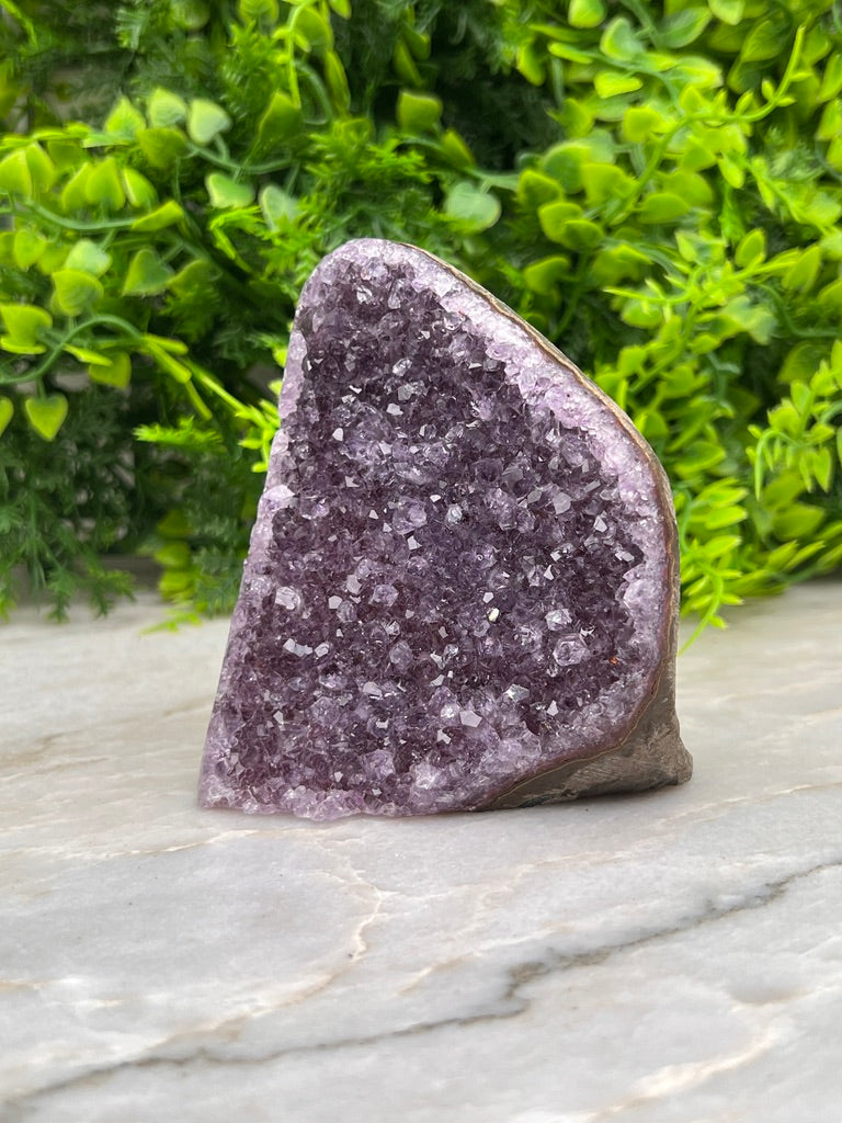 Amethist cluster cut base