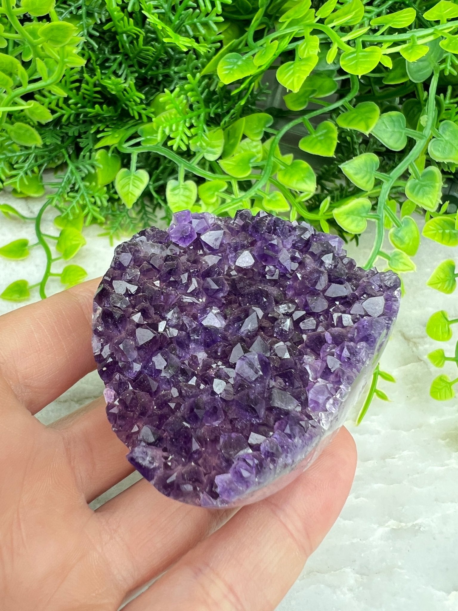 Amethyst-Cluster, rundum poliert (6 cm) von KEY LIME STORE
