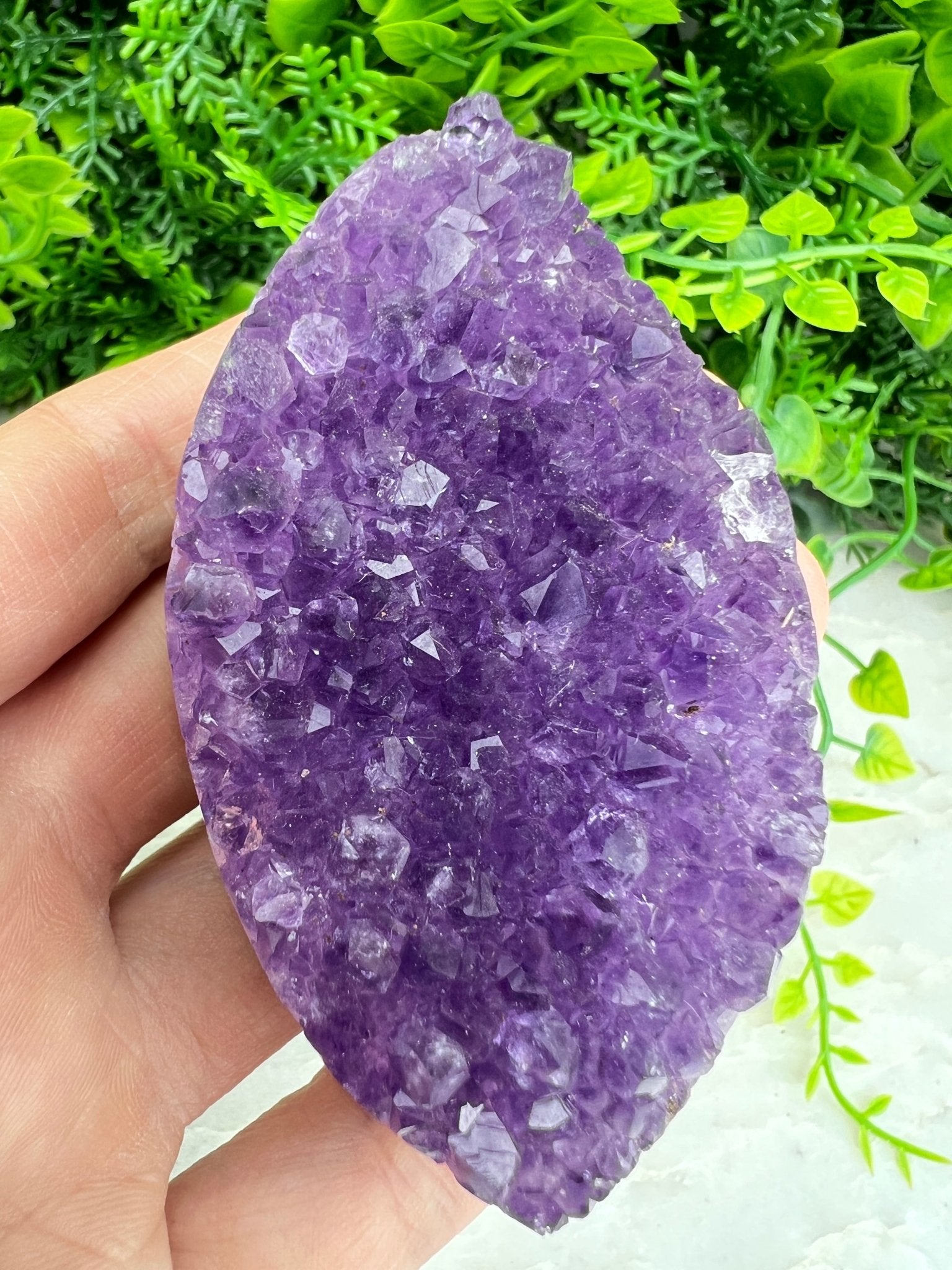 Amethyst und Achat, elliptisch, rundum poliert (7 cm) von KEY LIME STORE