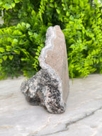 Amethist cluster cut base