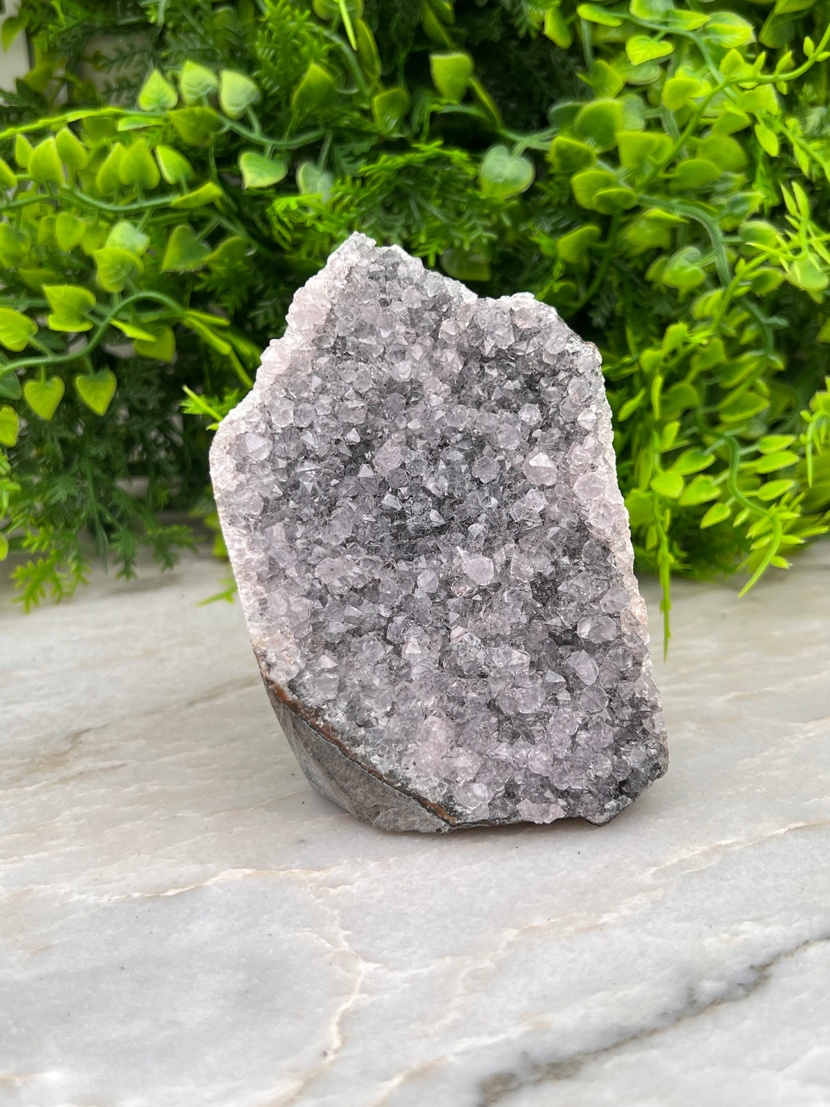 Amethist cluster cut base