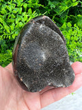 Druzy-Septarie, eiförmig geschliffen, mit Sockel (532 Gramm) von KEY LIME STORE