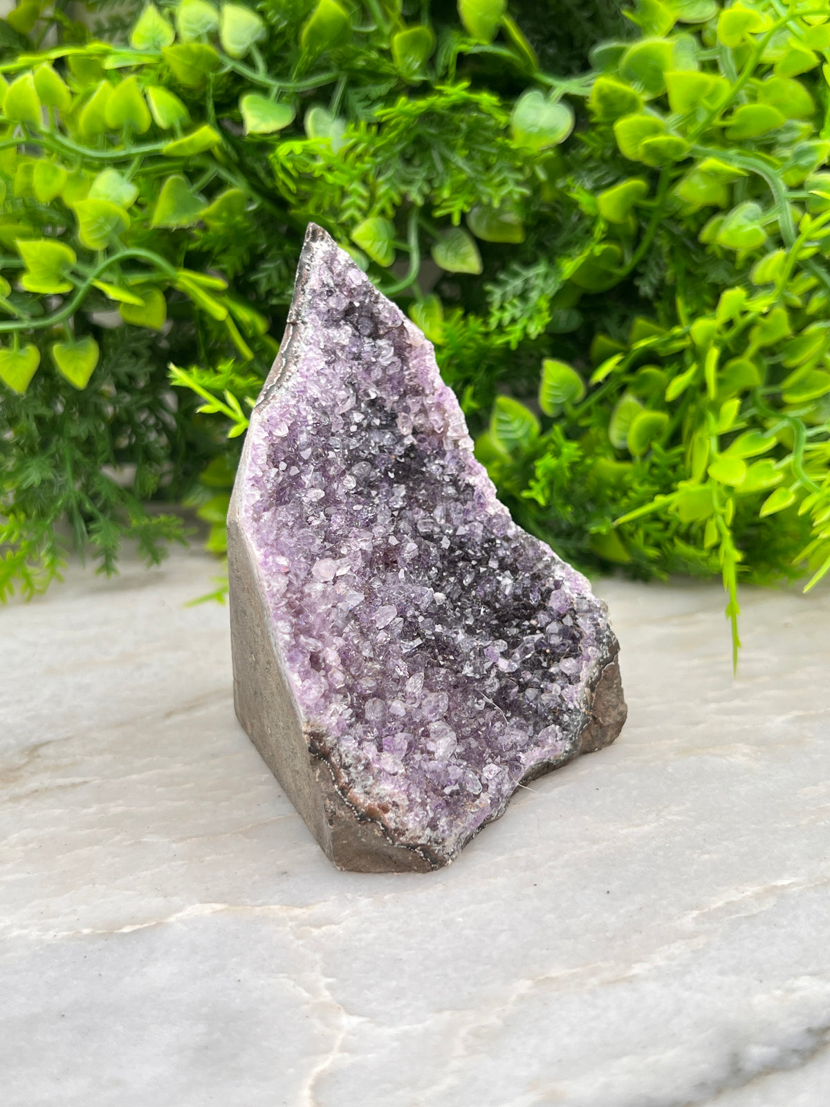 Amethist cluster cut base