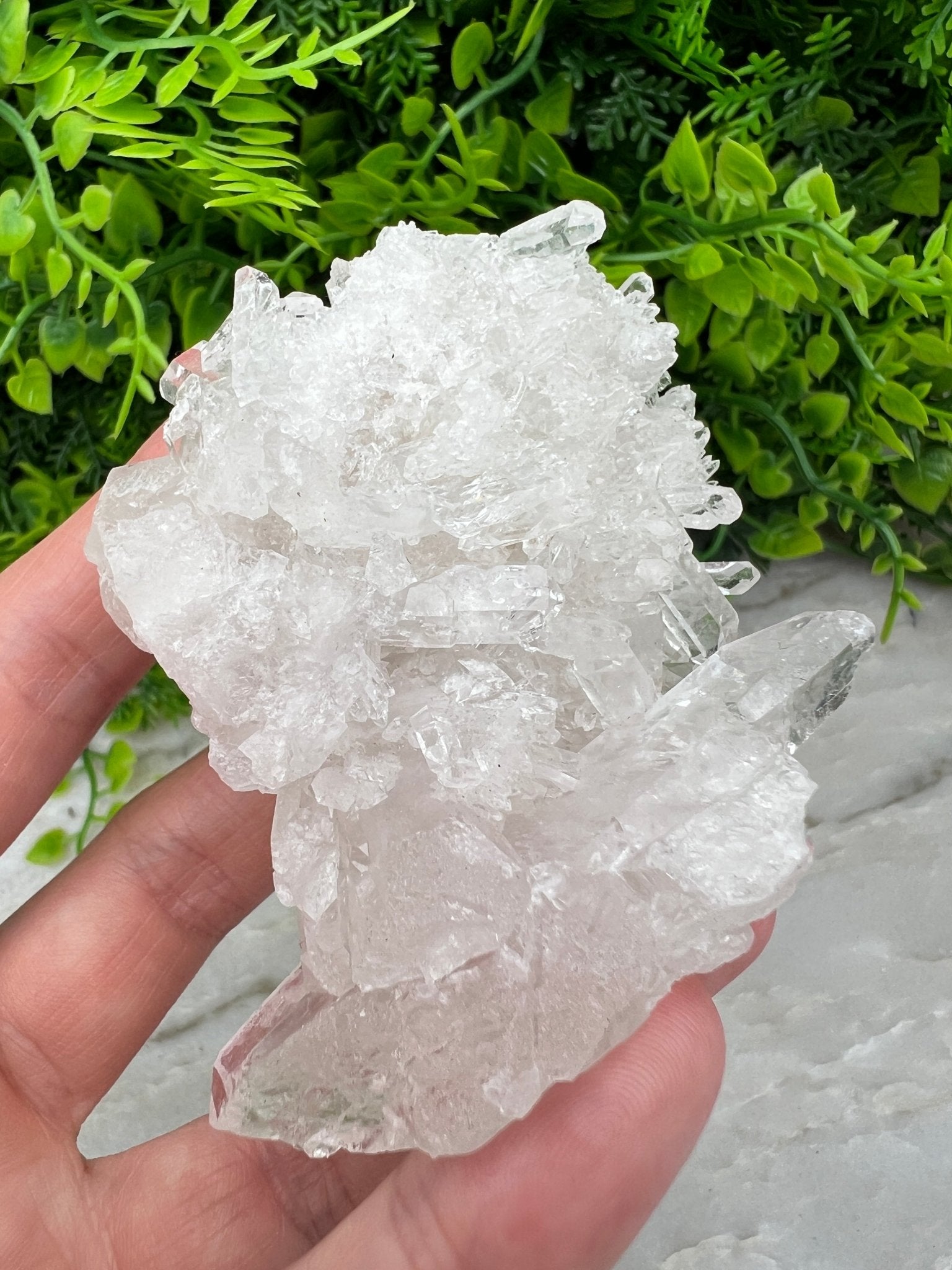 Bergkristal cluster met prachtige kristallen (8 cm) by KEY LIME STORE