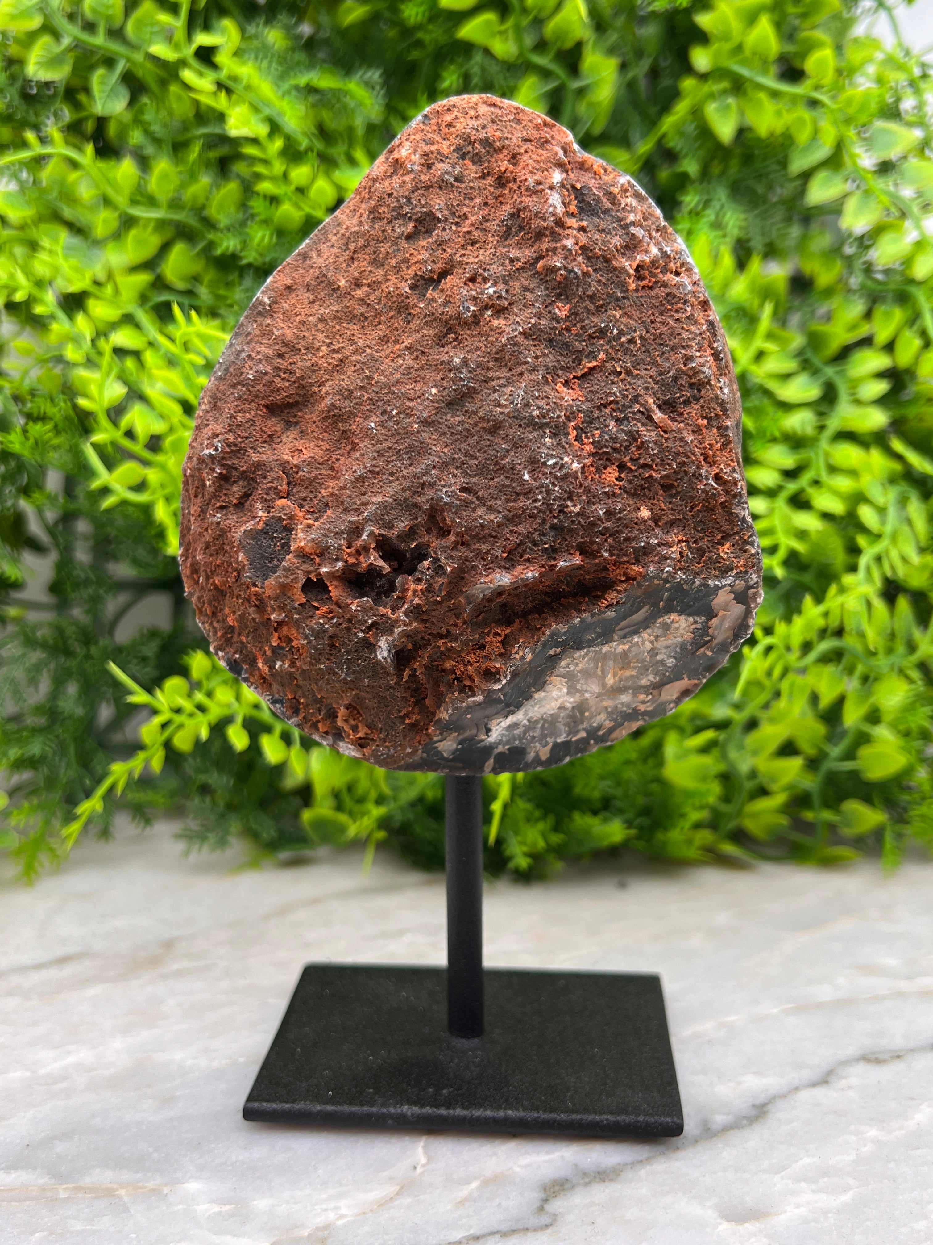 Agaat op standaard (16 cm)
