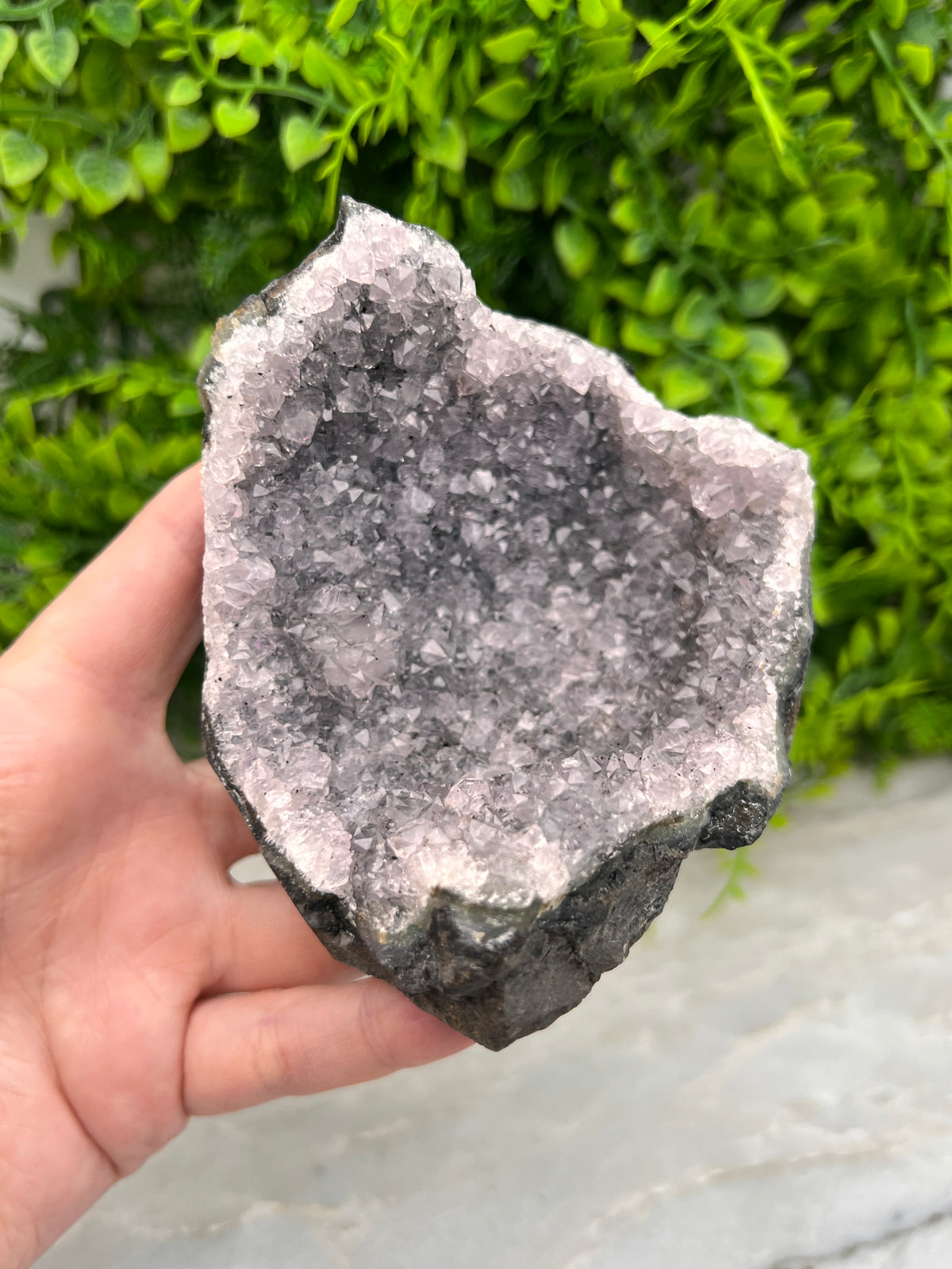 Amethist cluster cut base