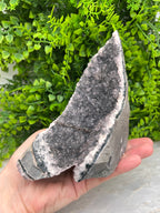 Amethist cluster cut base