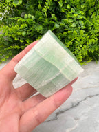 Pistache Calciet kubus cut base by KEY LIME STORE