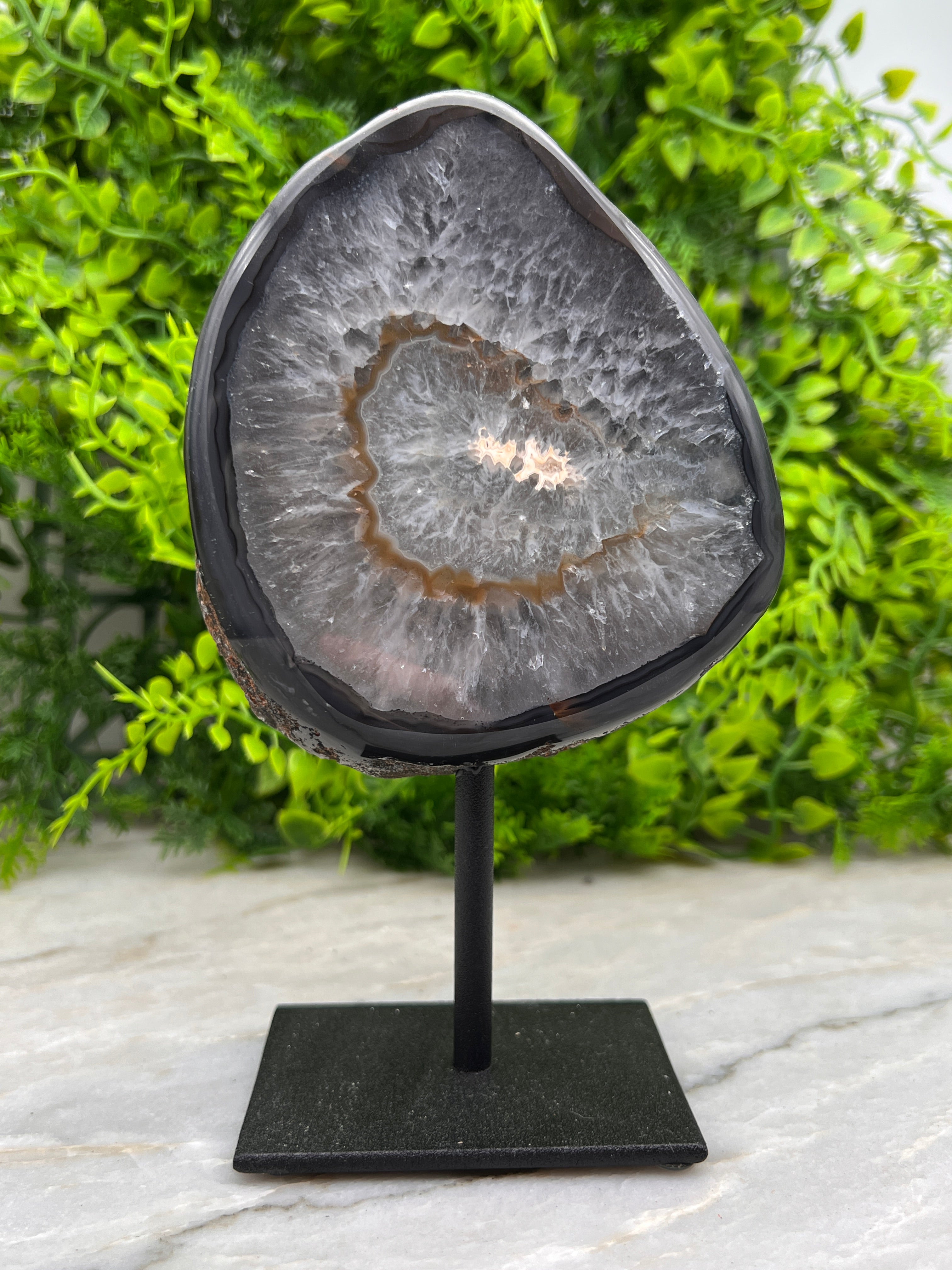 Agaat op standaard (16 cm)