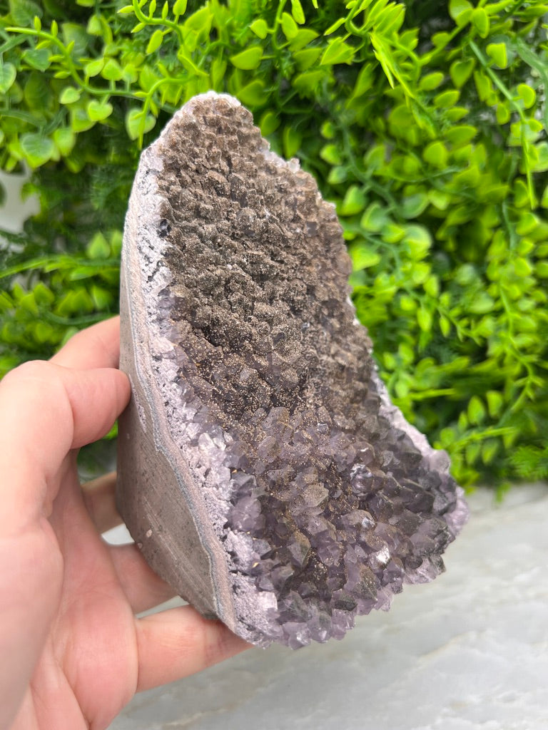 Amethist cluster cut base