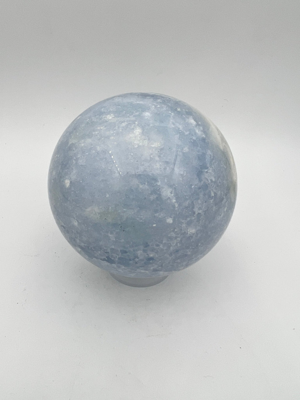 Blaue Calcit-Kugel, 0,586 kg, von KEY LIME STORE