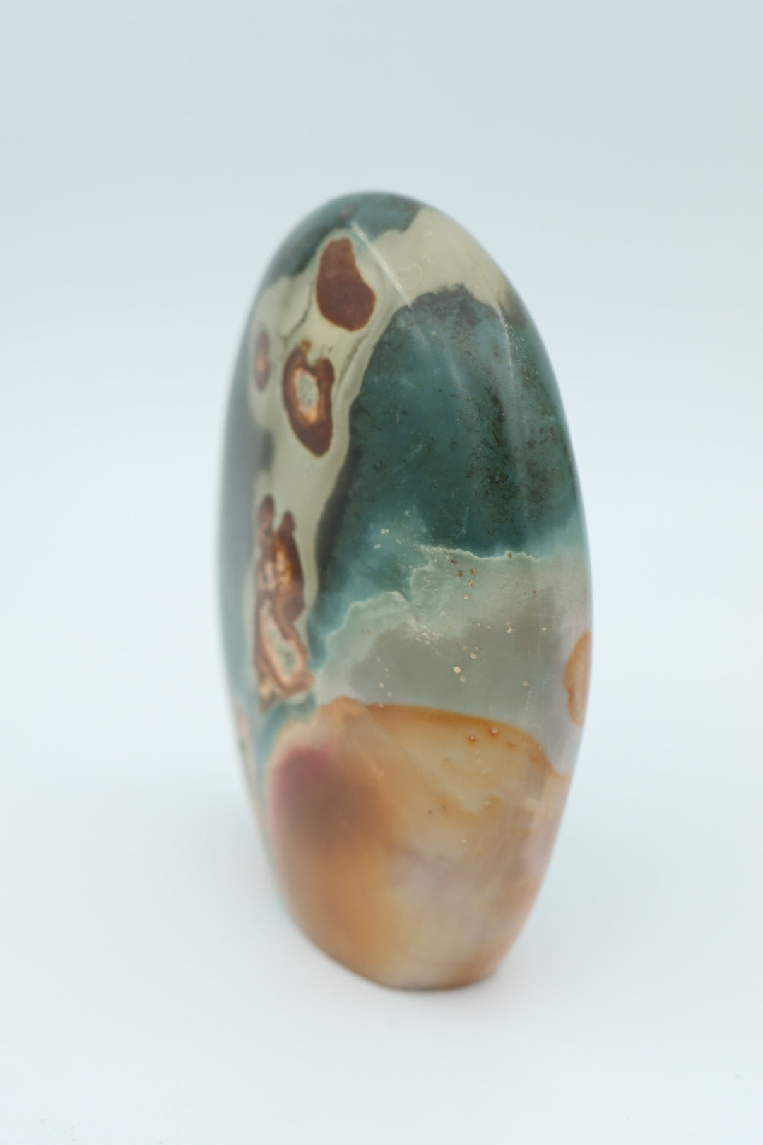 Polychroom Jaspis freeform 0,253 kg