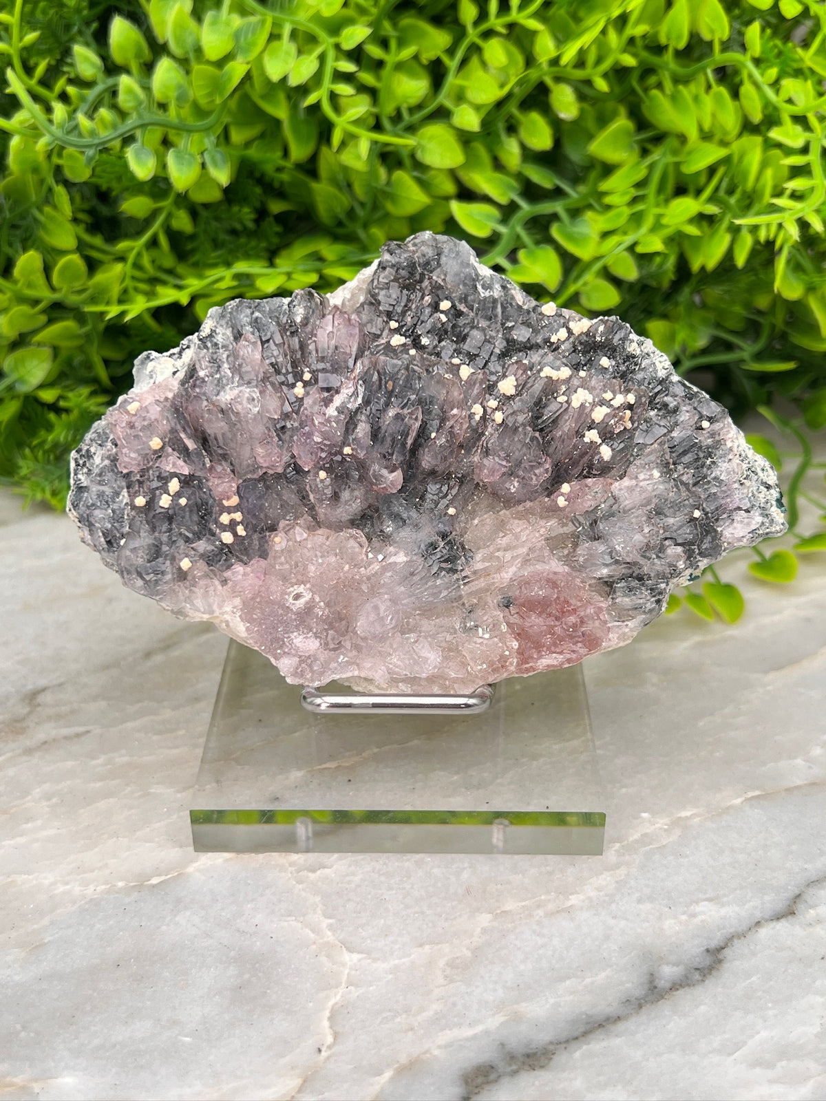 Amethist flower op standaard (222 gr/12 cm)