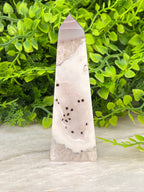 Druzy Agaat toren (148 gr/10 cm)