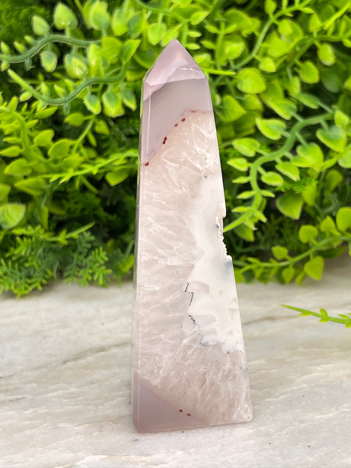 Druzy Agaat toren (148 gr/10 cm)