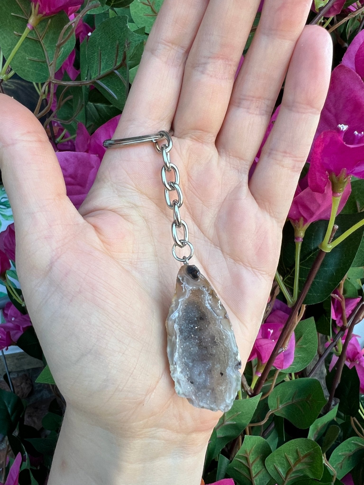 Schlüsselanhänger „Kristall-Geode“ von KEY LIME STORE