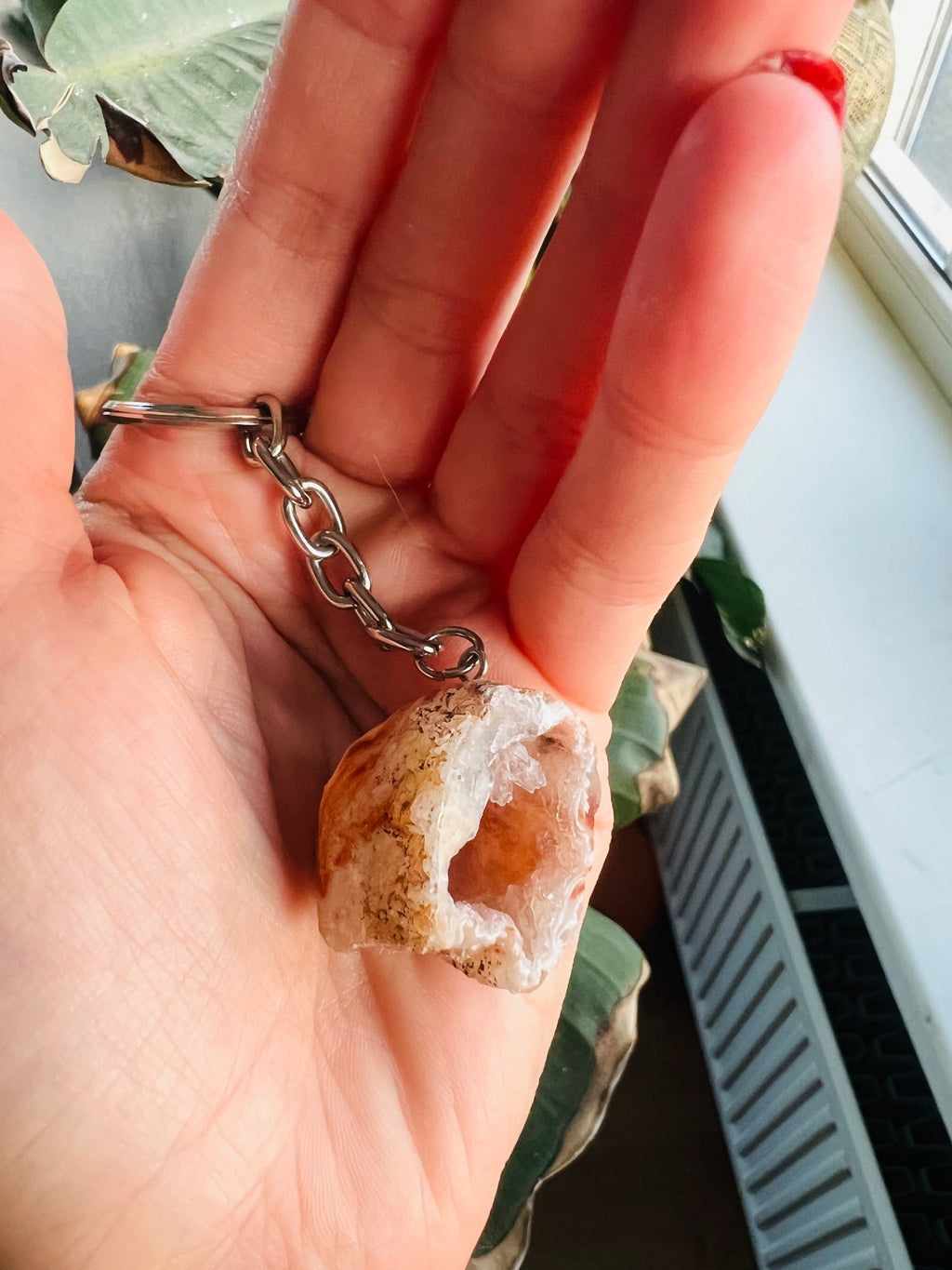 Schlüsselanhänger „Kristall-Geode“ von KEY LIME STORE