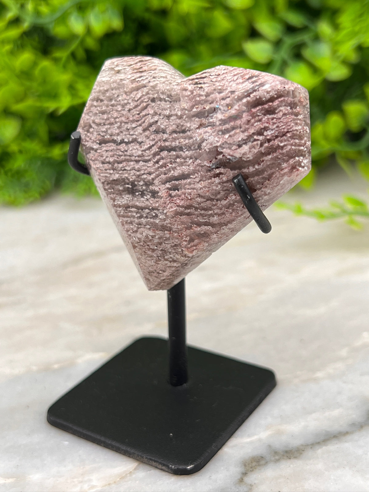 Lodoliet (Thousand Layer Quartz) hart op standaard (92 gr/8 cm)