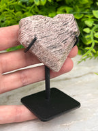 Lodoliet (Thousand Layer Quartz) hart op standaard (92 gr/8 cm)