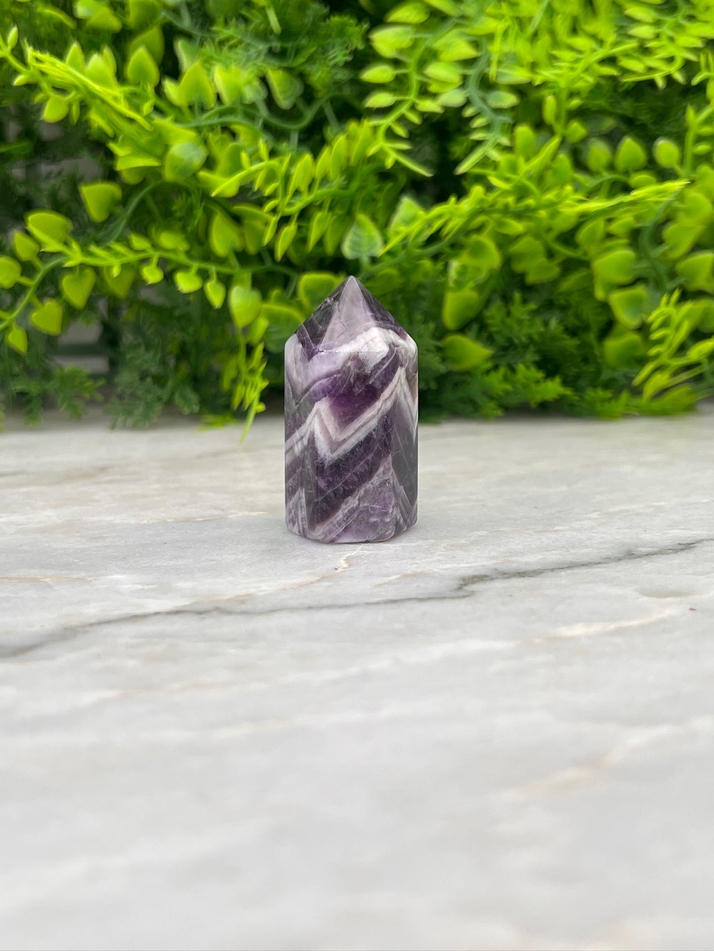 Hundezahn-Amethyst-Turm (44 mm) von KEY LIME STORE