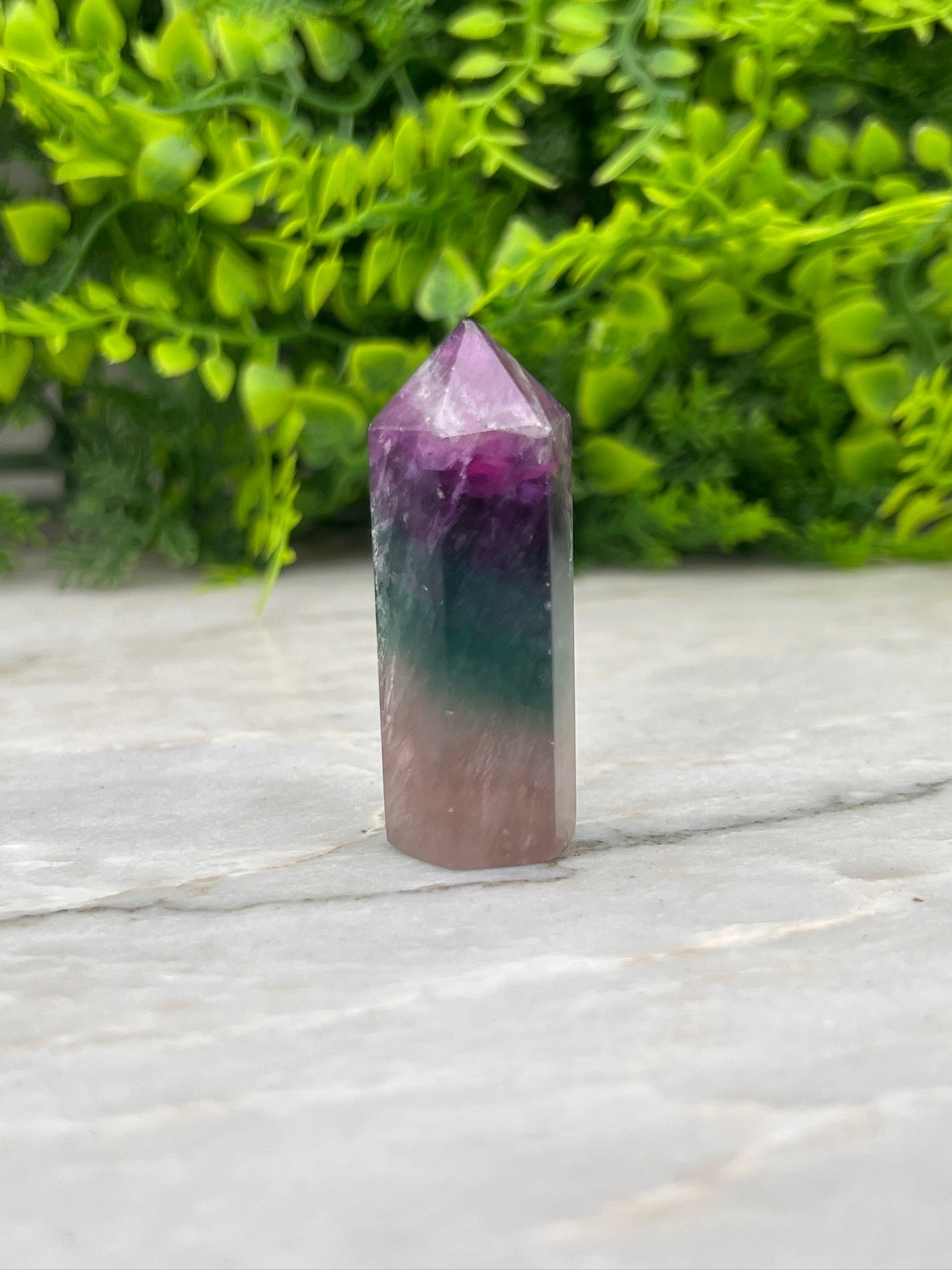 Regenbogen-Fluorit-Turm (5 cm) von KEY LIME STORE