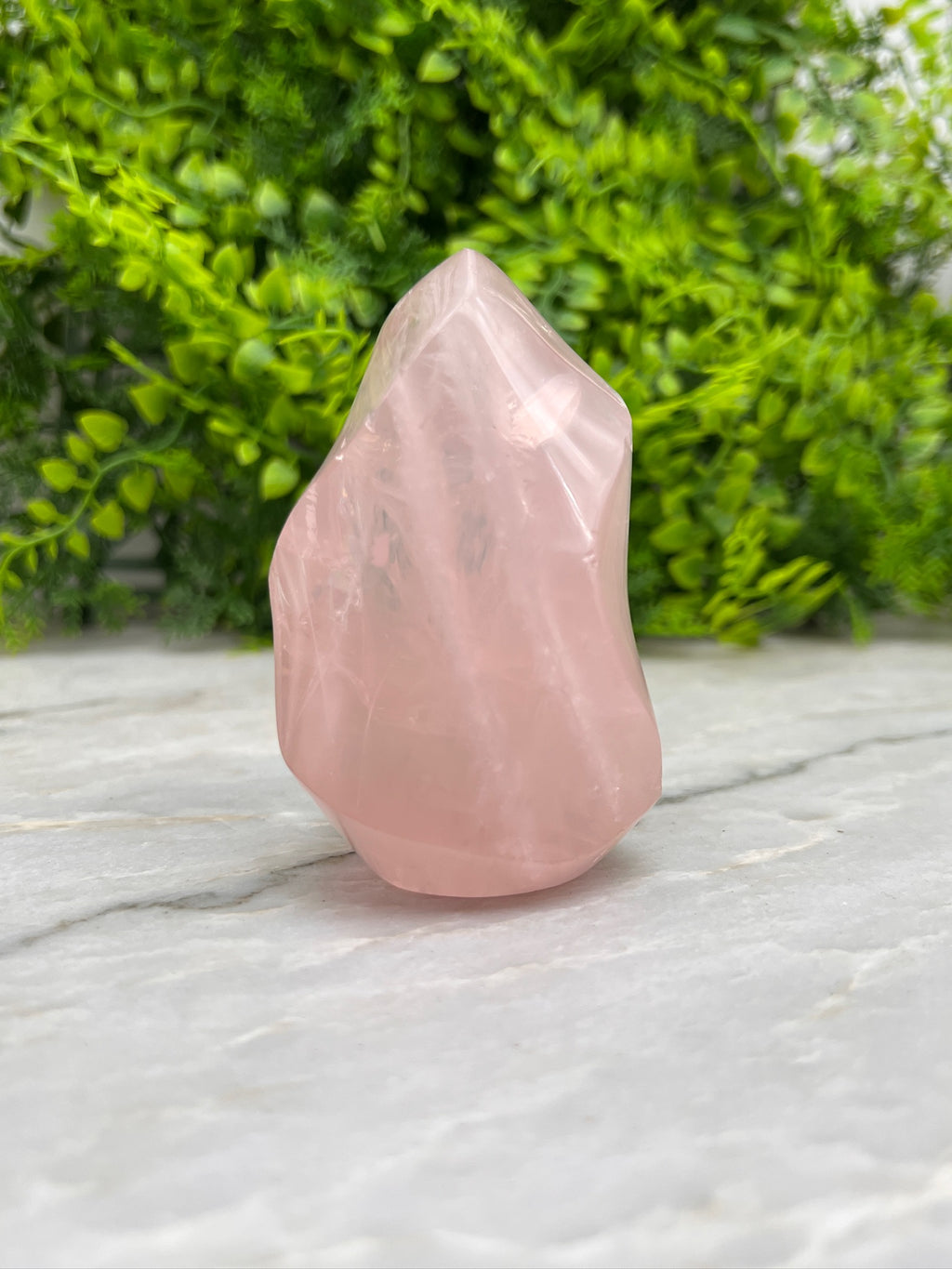 Rosenquarz-Flamme (289 Gramm) von KEY LIME STORE