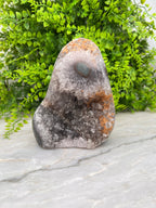 Bergkristal op Agaat cut base by KEY LIME STORE