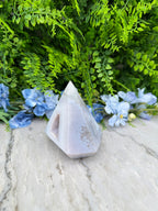 Druzy Agate with Rock Crystal in a Diamond Shape (560 gr/10.5 cm)